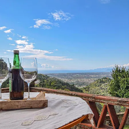 בית נופש Rustico Antonella קמאיורה